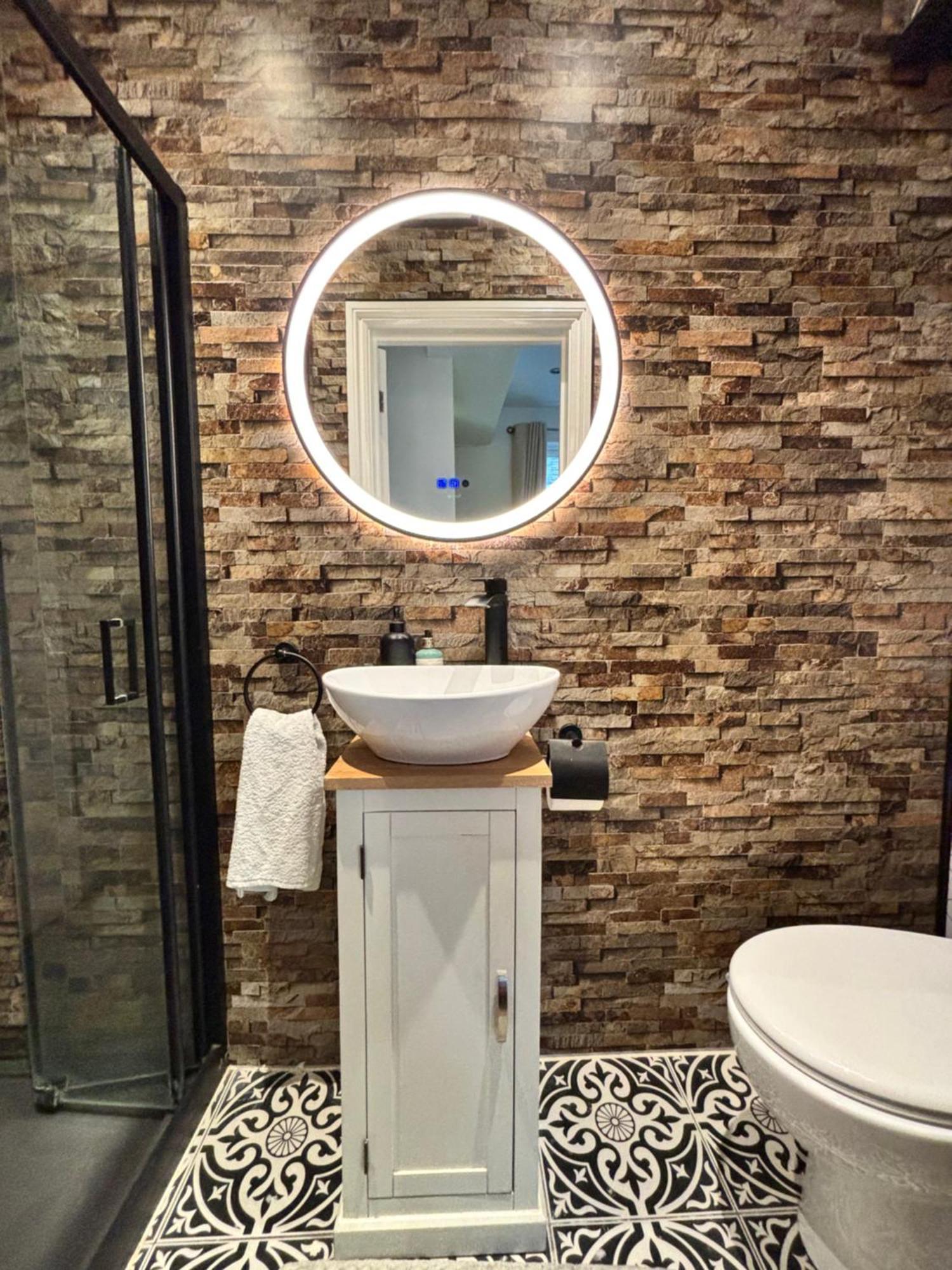 2 Bdr 20mins To Oxford Circus - *